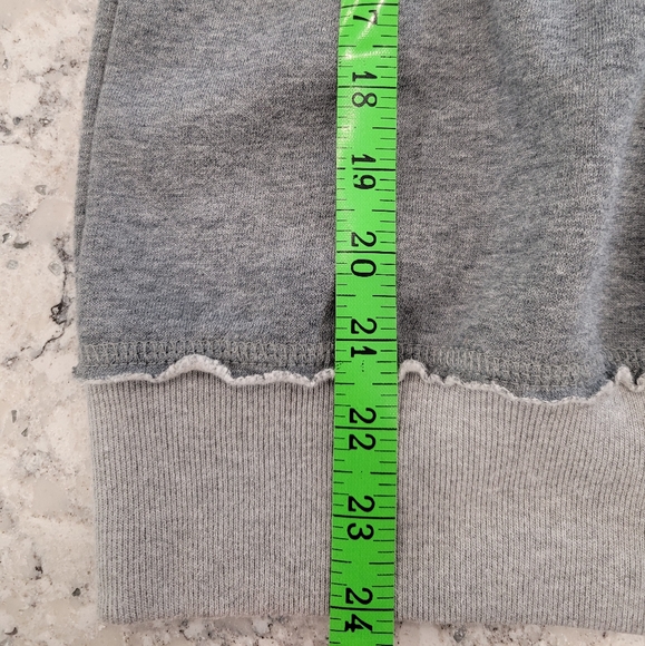 Universal Studios Harry Potter Ravenclaw Embroidered Sweatshirt, Size XS - Picture 6 of 7